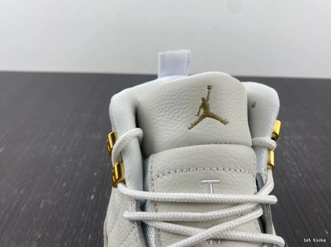 1st Kicks Jordan OVO Retro 873864-102 12 White 0716
